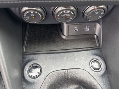 Used 2024 Nissan Z Performance w/ Floor Mat Package RWD image 20