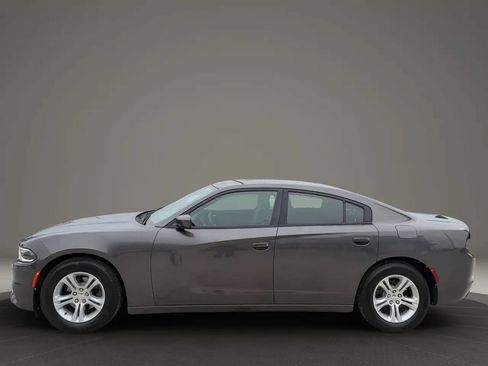 Used 2015 Dodge Charger SE w/ Popular Equipment Group RWD image 5