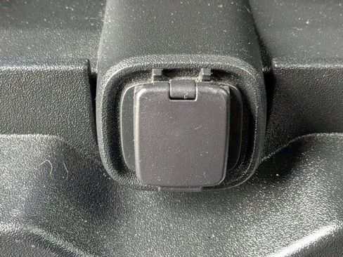 Used 2019 Ford F150 XLT image 13