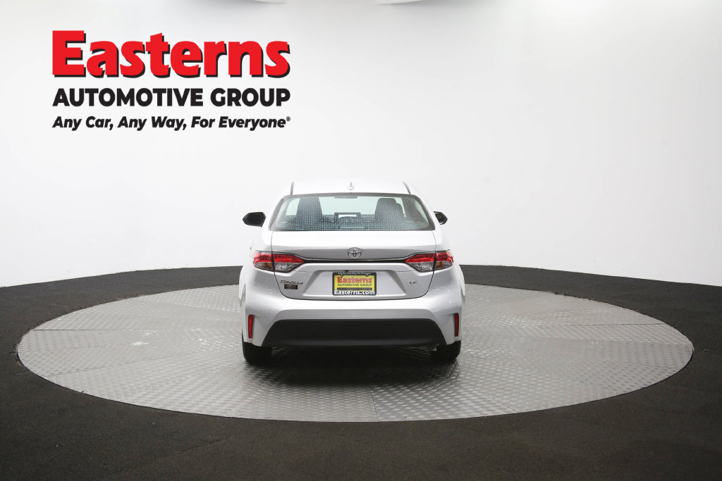 Used 2025 Toyota Corolla LE FWD image 37
