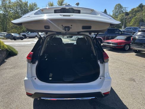 Used 2019 Nissan Rogue SV FWD image 6