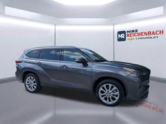Used 2021 Toyota Highlander Limited FWD video 2