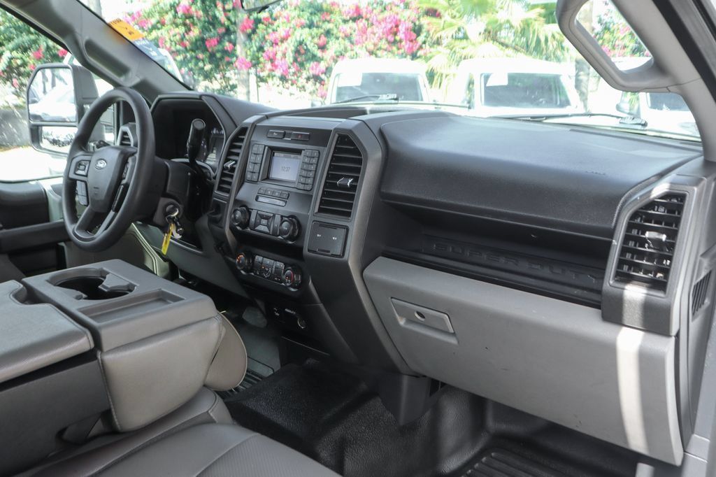 Used 2022 Ford F250 XL w/ Power Equipment Group RWD image 30