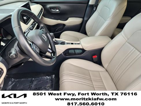 Used 2025 Honda HR-V EX-L image 11