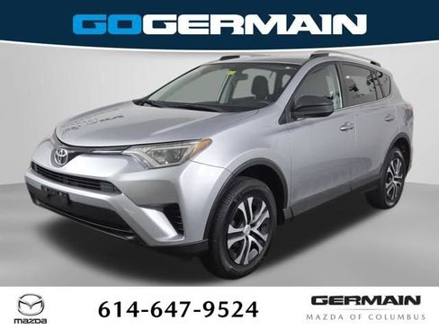 Used 2016 Toyota RAV4 LE image 1