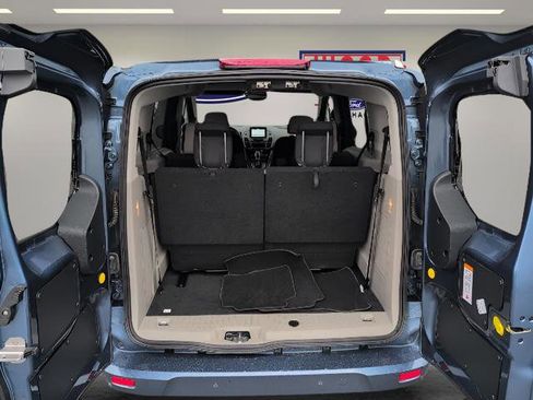 Used 2019 Ford Transit Connect XLT FWD image 9