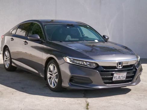 Used 2019 Honda Accord LX image 3