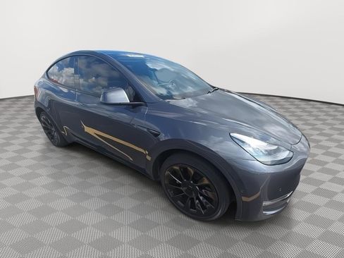 Used 2021 Tesla Model Y Long Range AWD/4WD image 16