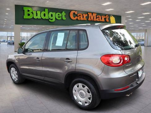 Used 2010 Volkswagen Tiguan SE AWD/4WD image 5