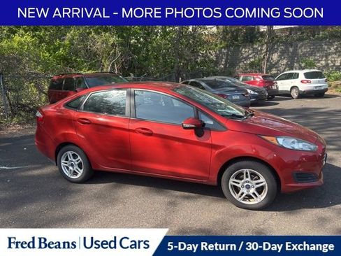 Used 2018 Ford Fiesta SE w/ Cold Weather Package FWD image 4