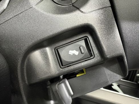 Used 2026 RAM 3500 Laramie w/ Towing Technology Group image 20