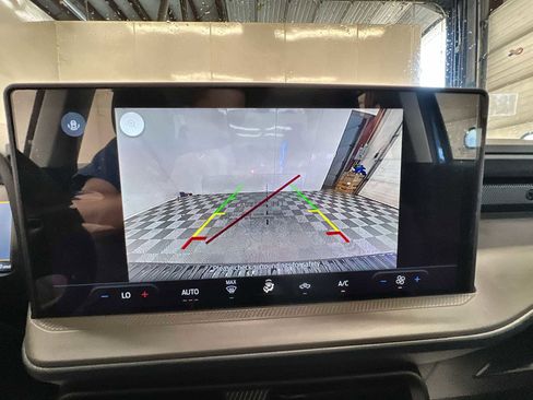 New 2025 Ford Maverick XL w/ Equipment Group 101A image 23