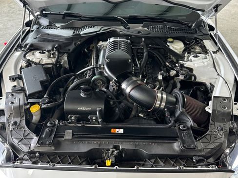 Used 2017 Ford Mustang Shelby GT350 w/ Electronics Package image 13