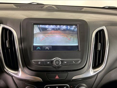 Used 2018 Chevrolet Equinox LT image 30