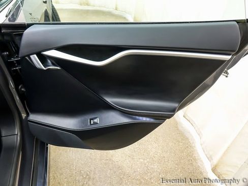 Used 2017 Tesla Model S 75D image 27