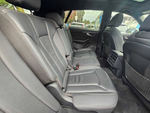 Used 2020 Audi Q8 Premium w/ Black Optic Package image 14