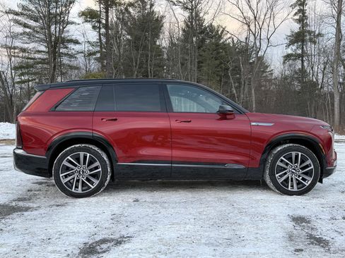 New 2026 Cadillac Vistiq Sport image 4