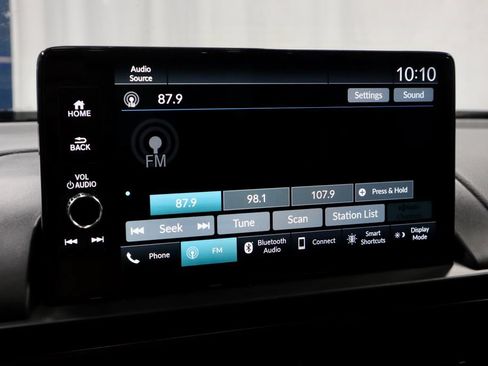 Used 2025 Honda Pilot TrailSport image 3
