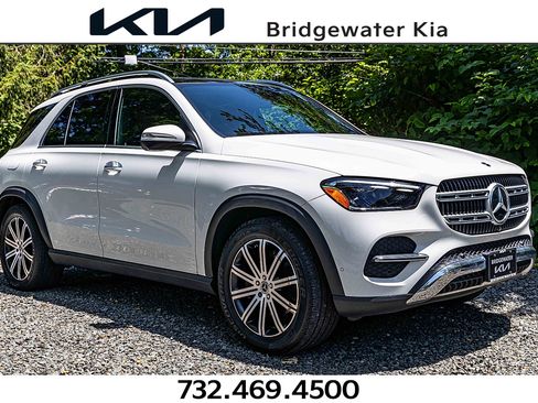 Used 2024 Mercedes-Benz GLE 350 4MATIC image 1