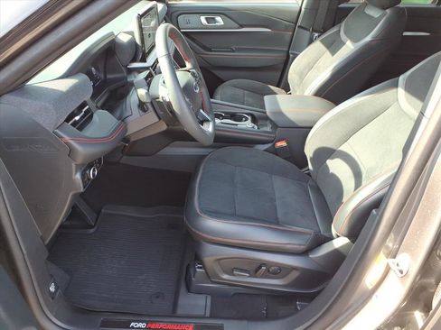Used 2025 Ford Explorer ST AWD/4WD image 5