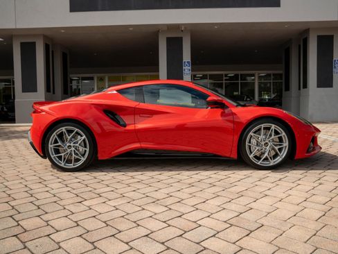 New 2026 Lotus Emira SE image 9