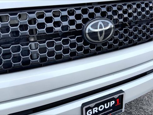 Used 2021 Toyota Tundra Platinum AWD/4WD image 29