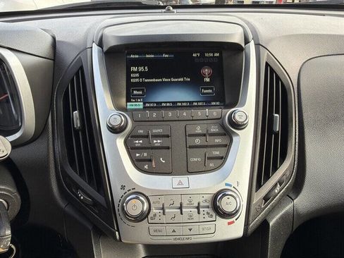 Used 2017 Chevrolet Equinox LT w/ Convenience Package image 20