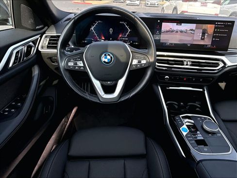 Used 2023 BMW i4 eDrive40 RWD image 11