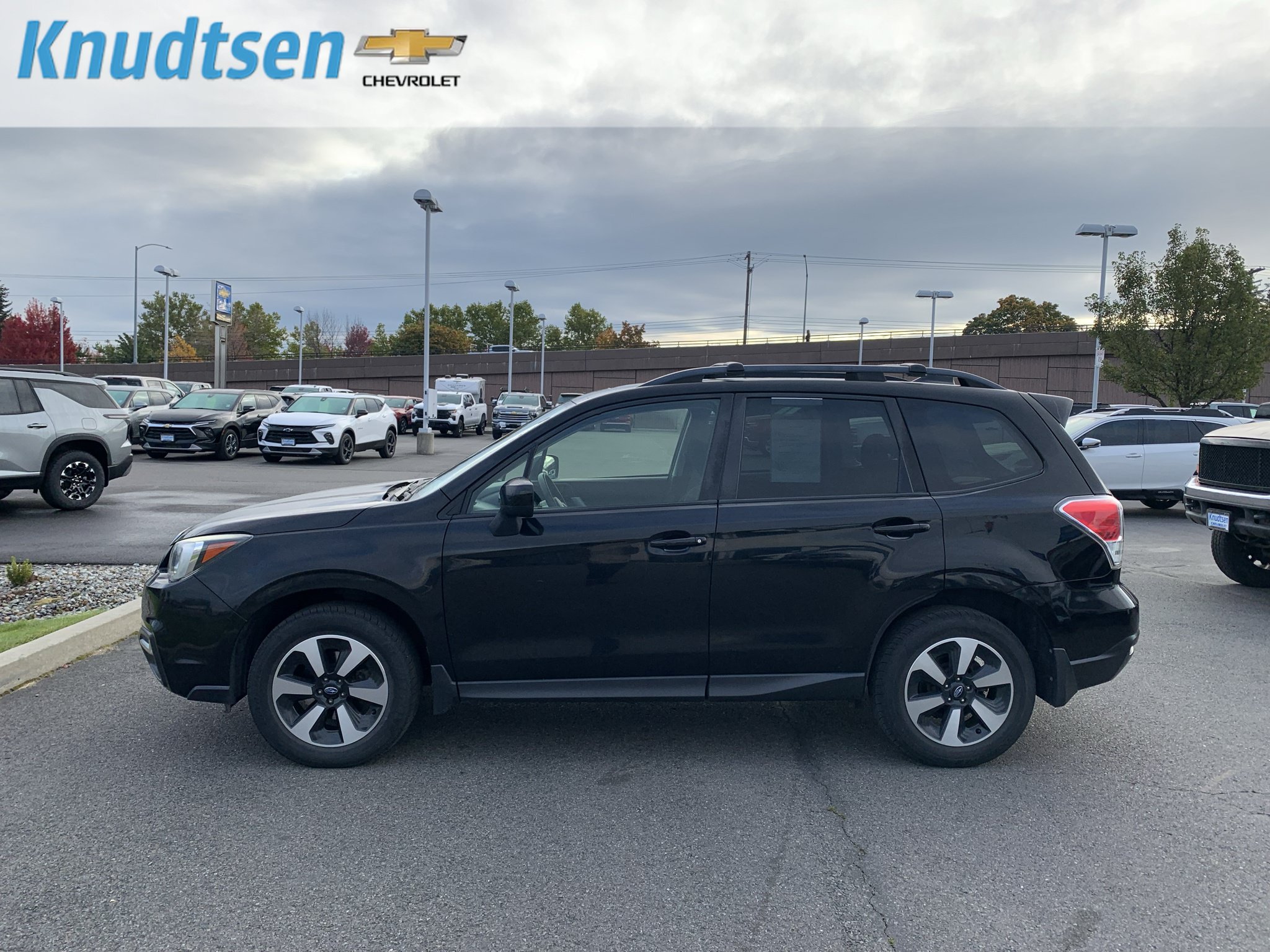 Used 2017 Subaru Forester 2.5i Premium w/ Protection Package #1 AWD/4WD image 4