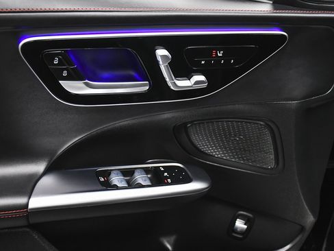 Used 2024 Mercedes-Benz C 43 AMG 4MATIC Sedan image 10