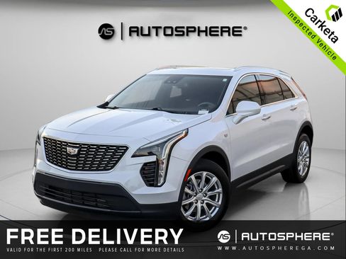 Used 2022 Cadillac XT4 Luxury w/ Cold Weather Package image 1