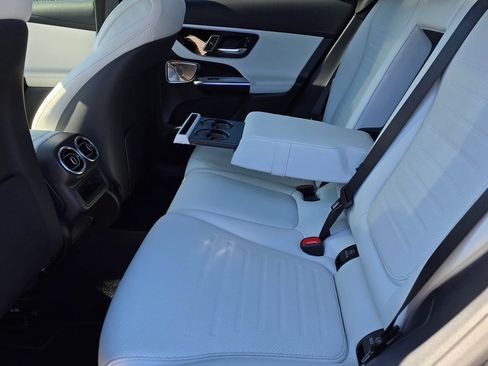 New 2026 Mercedes-Benz GLC 300 4MATIC image 34