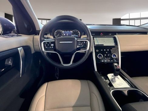 Used 2023 Land Rover Discovery Sport S image 8