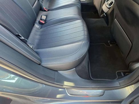 Used 2017 Mercedes-Benz E 300 image 22