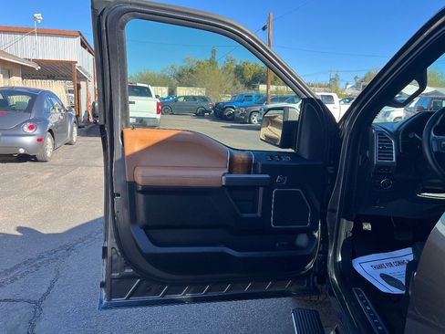 Used 2016 Ford F150 Limited w/ Trailer Tow Package image 30