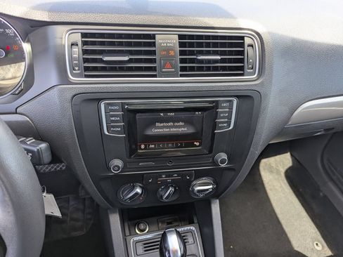 Used 2017 Volkswagen Jetta S FWD image 15