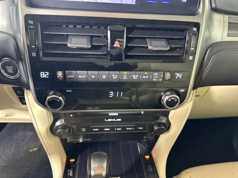 Used 2022 Lexus GX 460 Premium image 23