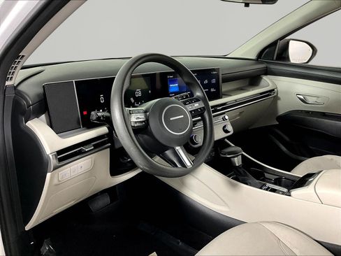 Used 2025 Hyundai Tucson SEL AWD/4WD image 17