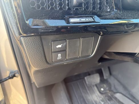 Used 2025 Honda CR-V EX-L image 13