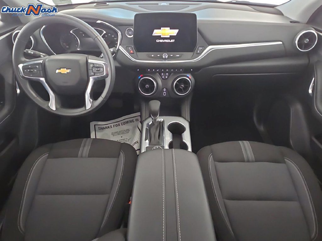 Used 2026 Chevrolet Blazer LT FWD image 25