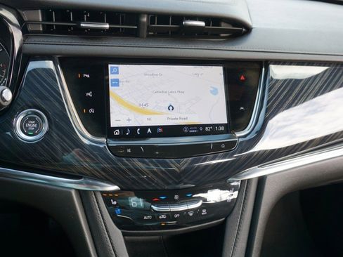 Used 2023 Cadillac XT6 Premium Luxury w/ Technology Package image 16