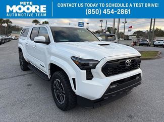 Used 2025 Toyota Tacoma TRD Sport video 1