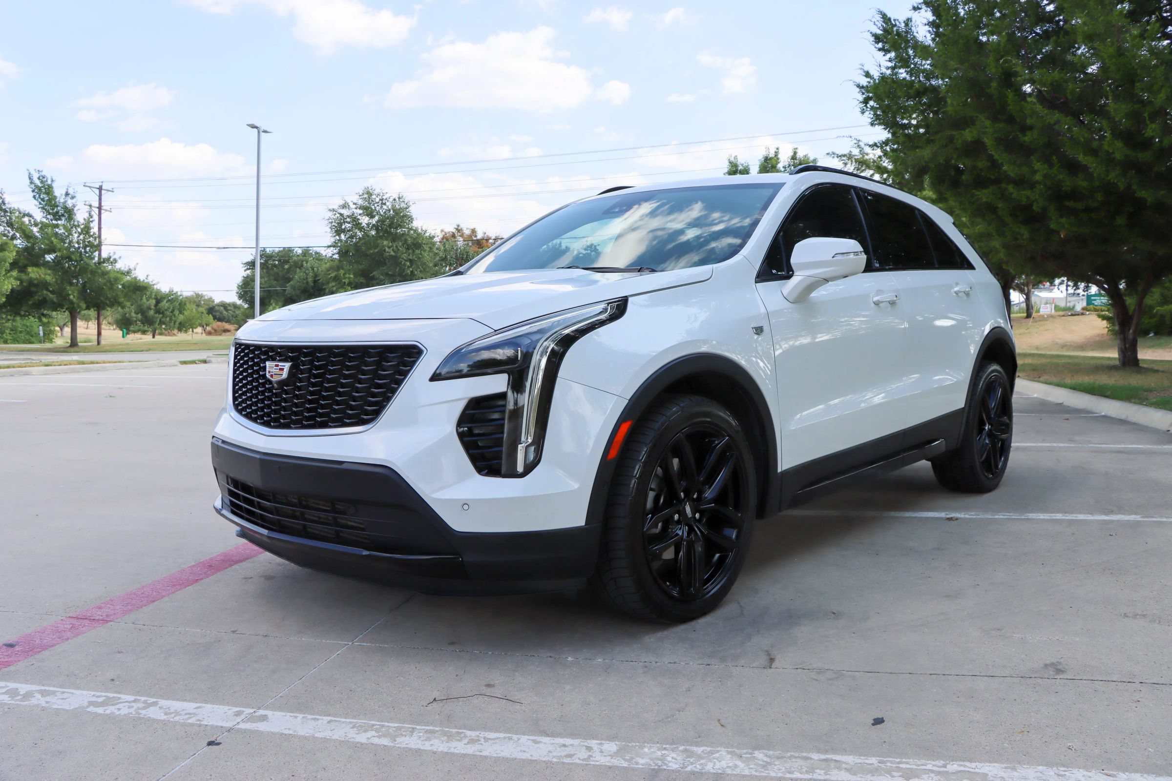 Used 2023 Cadillac XT4 Sport FWD image 3
