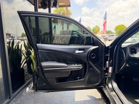 Used 2022 Dodge Charger Scat Pack RWD image 32