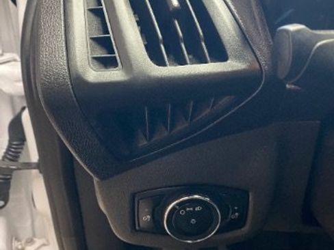 Used 2018 Ford Transit Connect XL FWD image 22