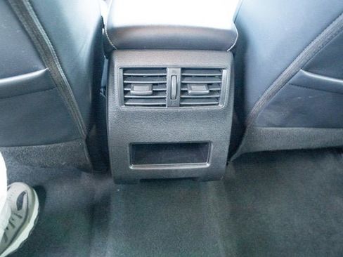 Used 2024 Mitsubishi Outlander SE Black Edition image 32