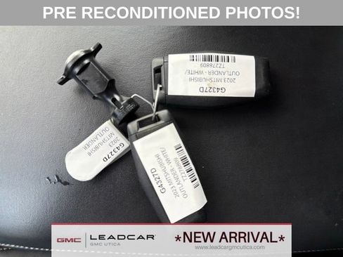 Used 2023 Mitsubishi Outlander SE Black Edition AWD/4WD image 26