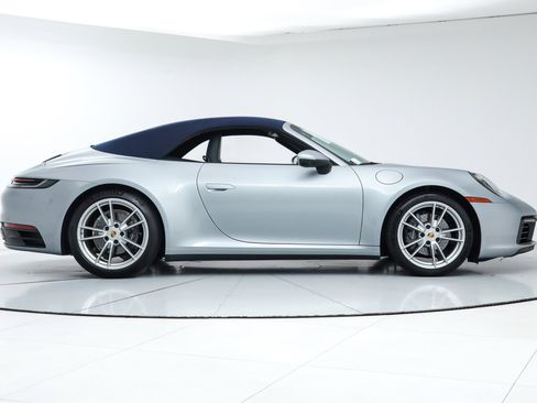 Used 2022 Porsche 911 Carrera image 8