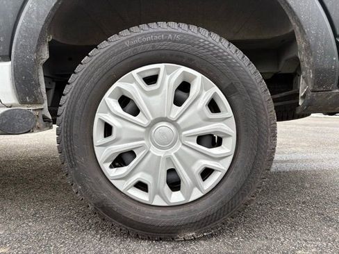 Used 2024 Ford Transit 250 Low Roof w/ Exterior Upgrade Package image 18