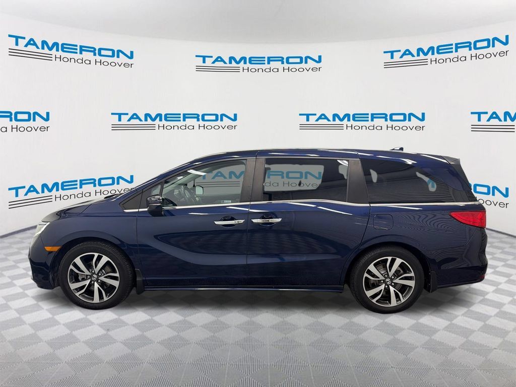 Used 2023 Honda Odyssey Touring image 2